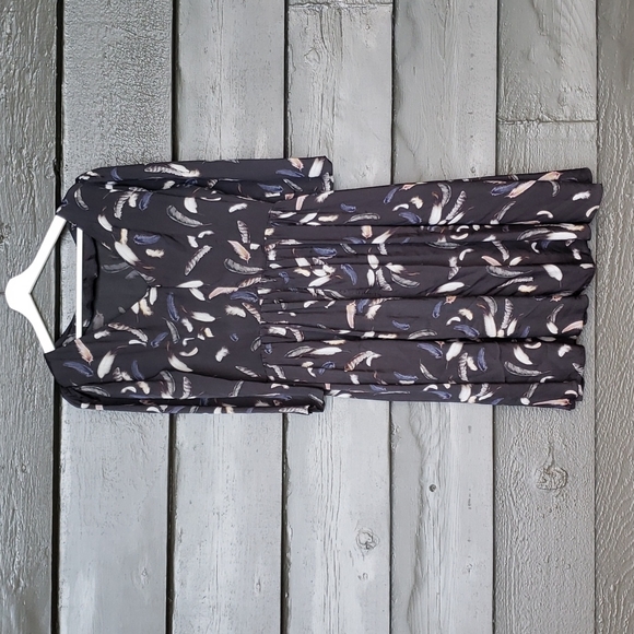 Women's Dress - Picture 10 of 10